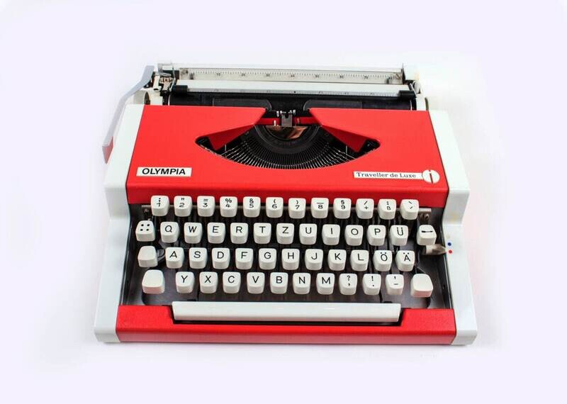 Olympia Traveller De Luxe Red Typewriter, Vintage Manual, Serviced