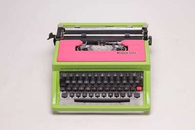 Olivetti Dora/Lettera 31 Green & Pink Typewriter, Vintage, Mint Condition, Manual Portable, Professionally Serviced by Typewriter.Company