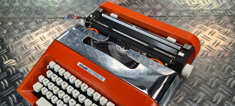 Rare &amp; Desktop Typewriters