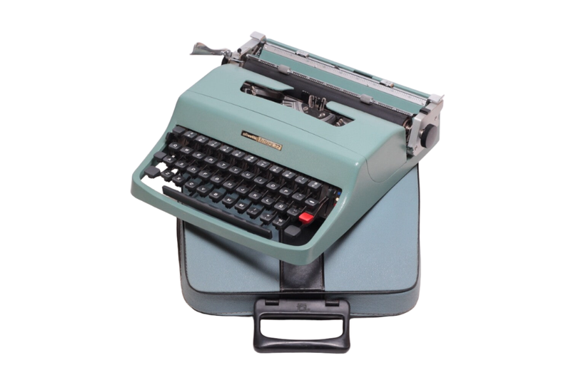 RESERVED FOR T. Olivetti Lettera 32 custom paint Vintage, Manual Typewriter, Serviced