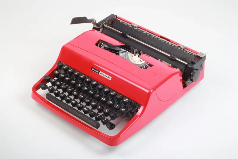 Olivetti Lettera 32 Glossy Red Vintage Manual Typewriter, Serviced