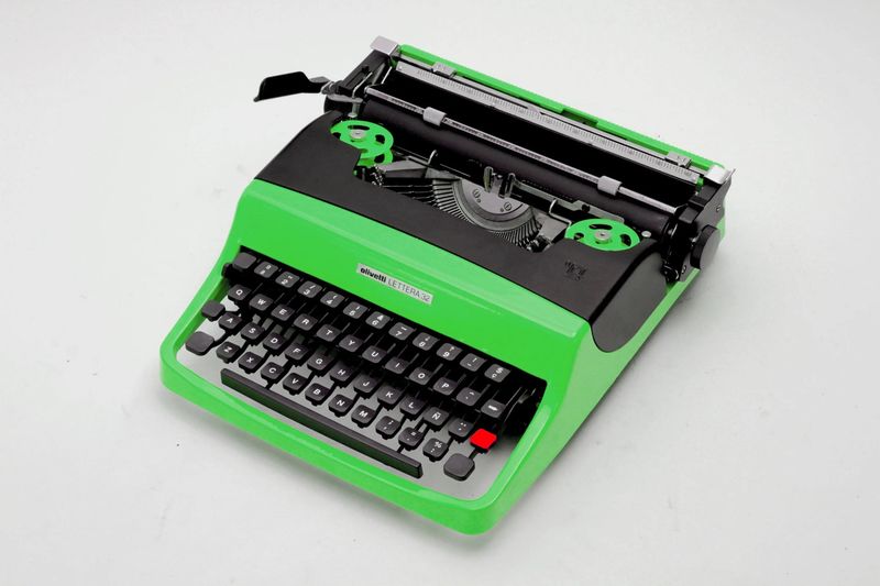 Olivetti Lettera 32 Custom Color Typewriter, Vintage, Manual Portable