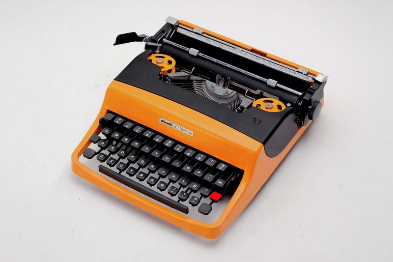 Olivetti Lettera 32 Custom Color Typewriter, Vintage, Manual Portable