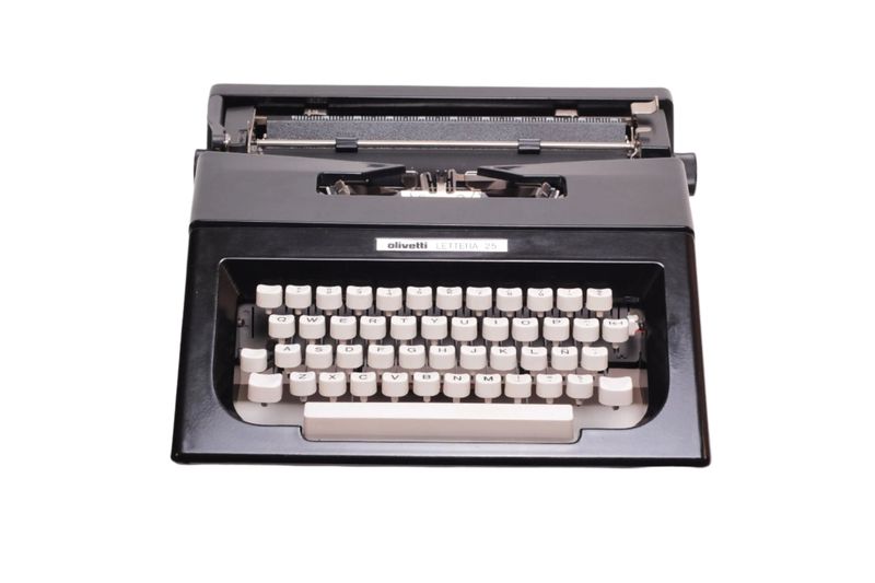 Olivetti Lettera 25 Black Typewriter, Vintage Manual, Refurbished