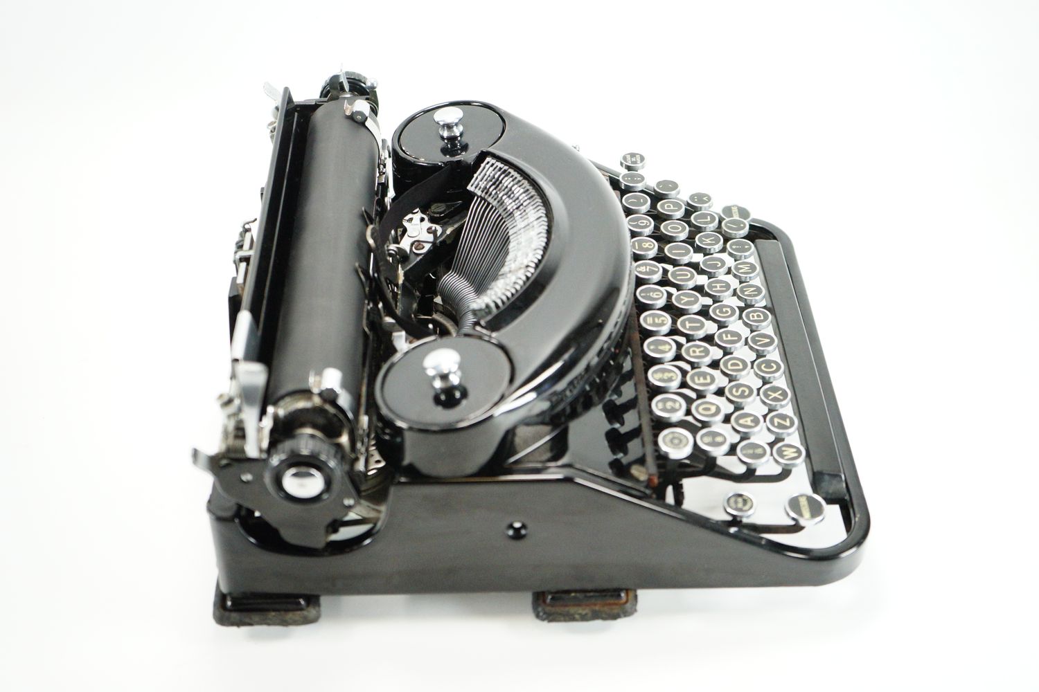 Underwood Noiseless Portable Vintage Manual Typewriter, Serviced