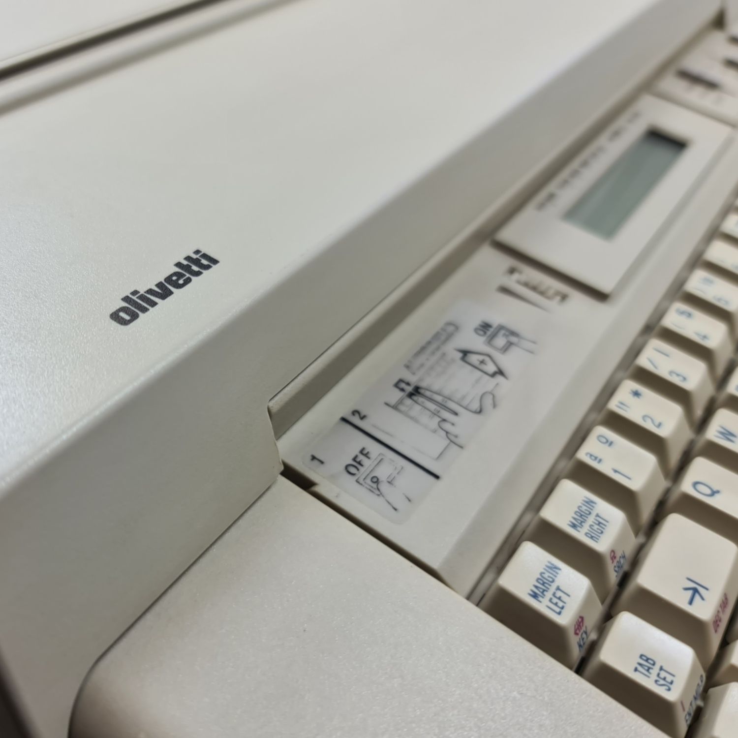 Electric Olivetti CT606