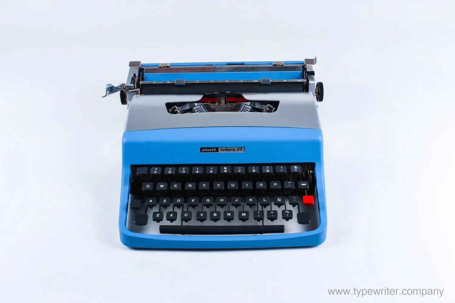 Olivetti Lettera 32 Blue &amp;Silver, Vintage Manual Typewriter, Restored