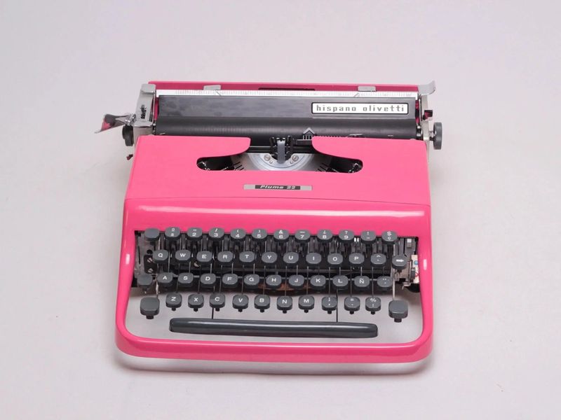 SOLD! Olivetti Pluma 22 Manual Vintage Typewriter, Portable, Serviced