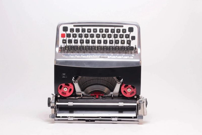 Olivetti Lettera 32 Polished Silver and Black Vintage Manual Typewriter, Refurbished