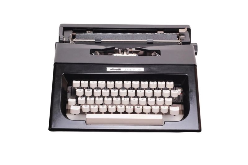 Olivetti Lettera 25 Black Typewriter, Vintage Manual, Refurbished