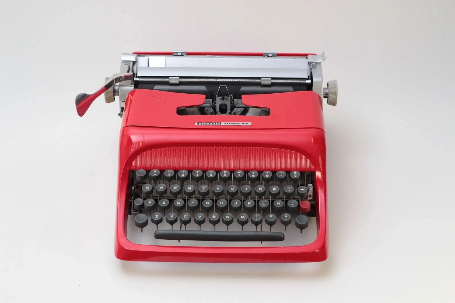 Olivetti Studio 44 Glossy Red, Vintage Manual Typewriter, Refurbished