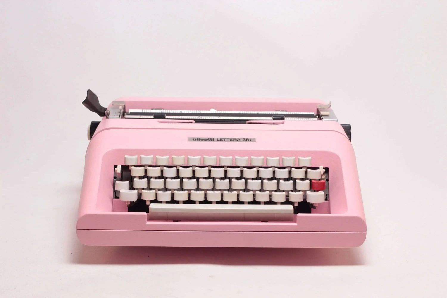 Olivetti Lettera 35 Pink Typewriter, Vintage, Mint Condition, Professionally Serviced