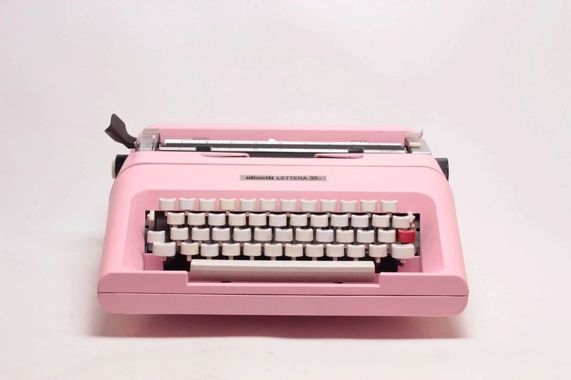 Olivetti Lettera 35 Pink Typewriter, Vintage, Mint Condition, Professionally Serviced