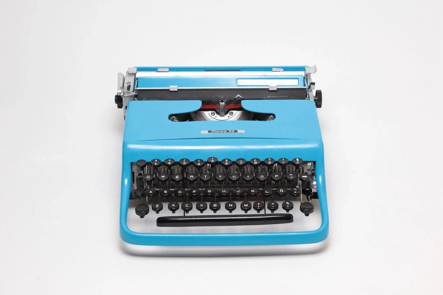 SOLD! Olivetti Pluma 22 Blue, Vintage Manual Typewriter, Refurbished