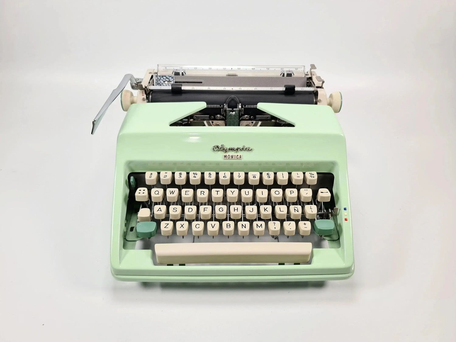 SOLD! Olympia SM Pistachio, Vintage Manual Typewriter, Restored