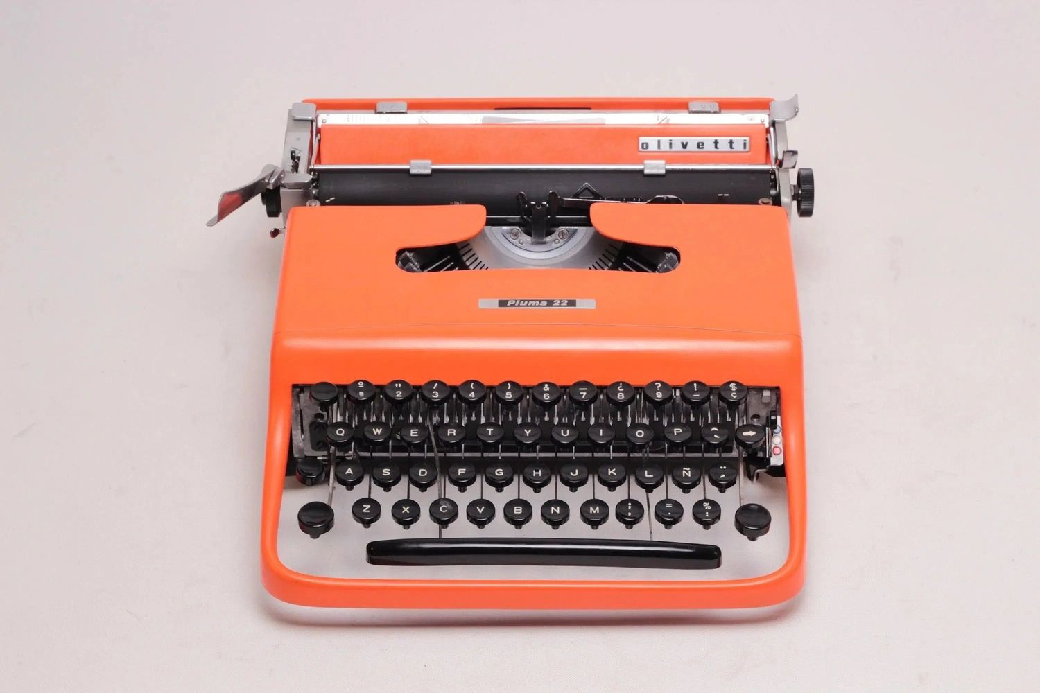 SOLD! Olivetti Pluma 22 Orange, Vintage Manual Typewriter, Restored