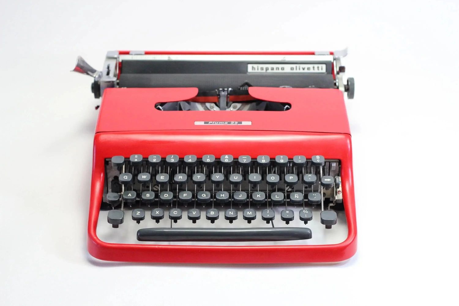 Olivetti Pluma 22 Red, Vintage Manual Typewriter, Restored