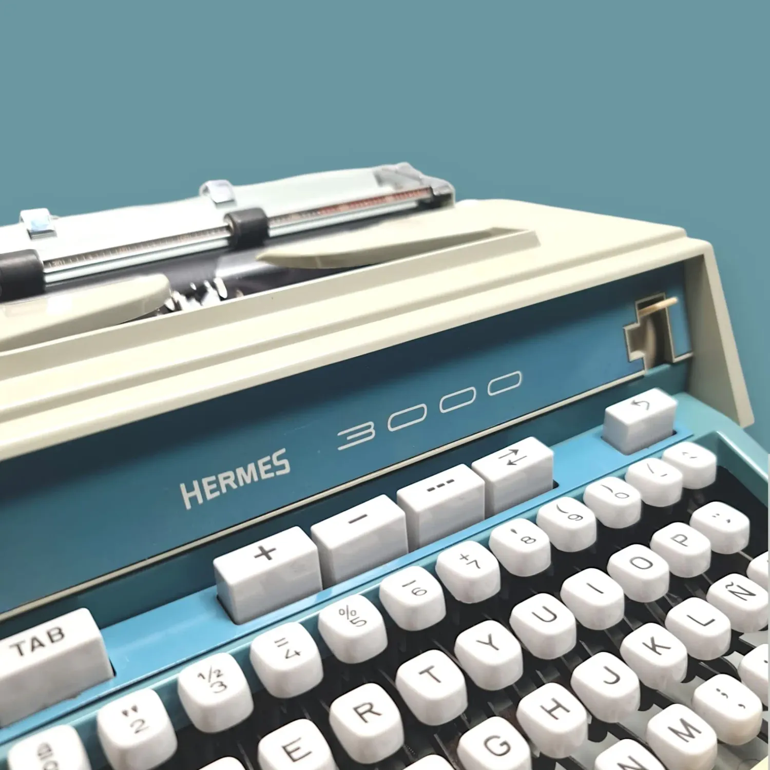 Hermes 3000 Typewriter, Rare Epoca Font, QWERTY, Serviced