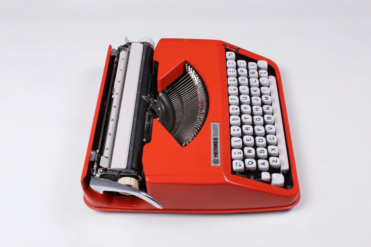 RESERVED FOR E. Hermes Baby Orange, Vintage Manual Typewriter, Serviced