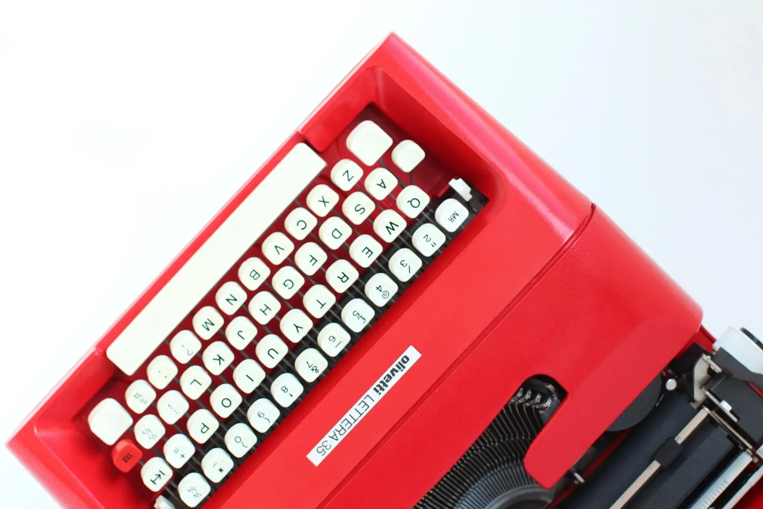 Olivetti Lettera 35 Red, Vintage Manual Typewriter, Refurbished