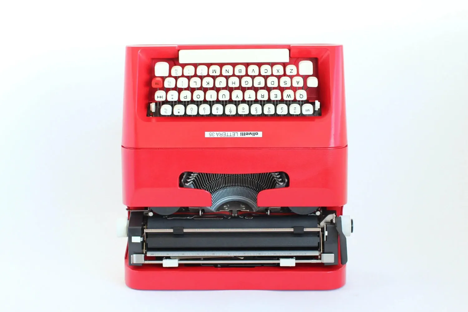 Olivetti Lettera 35 Red, Vintage Manual Typewriter, Refurbished