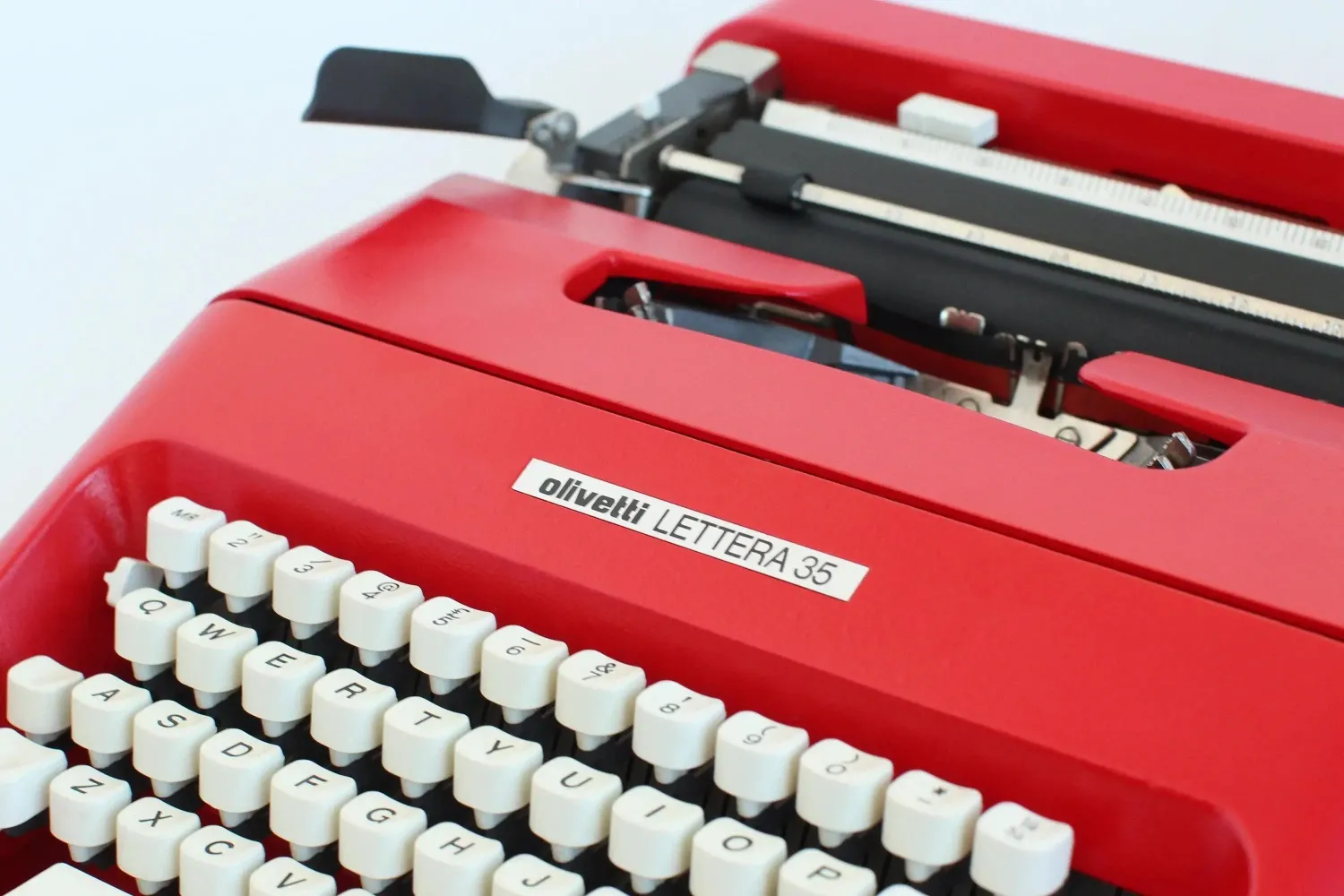 Olivetti Lettera 35 Red, Vintage Manual Typewriter, Refurbished