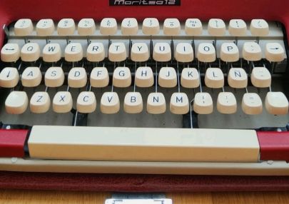 An original space bar for a MARITSA typewriter
