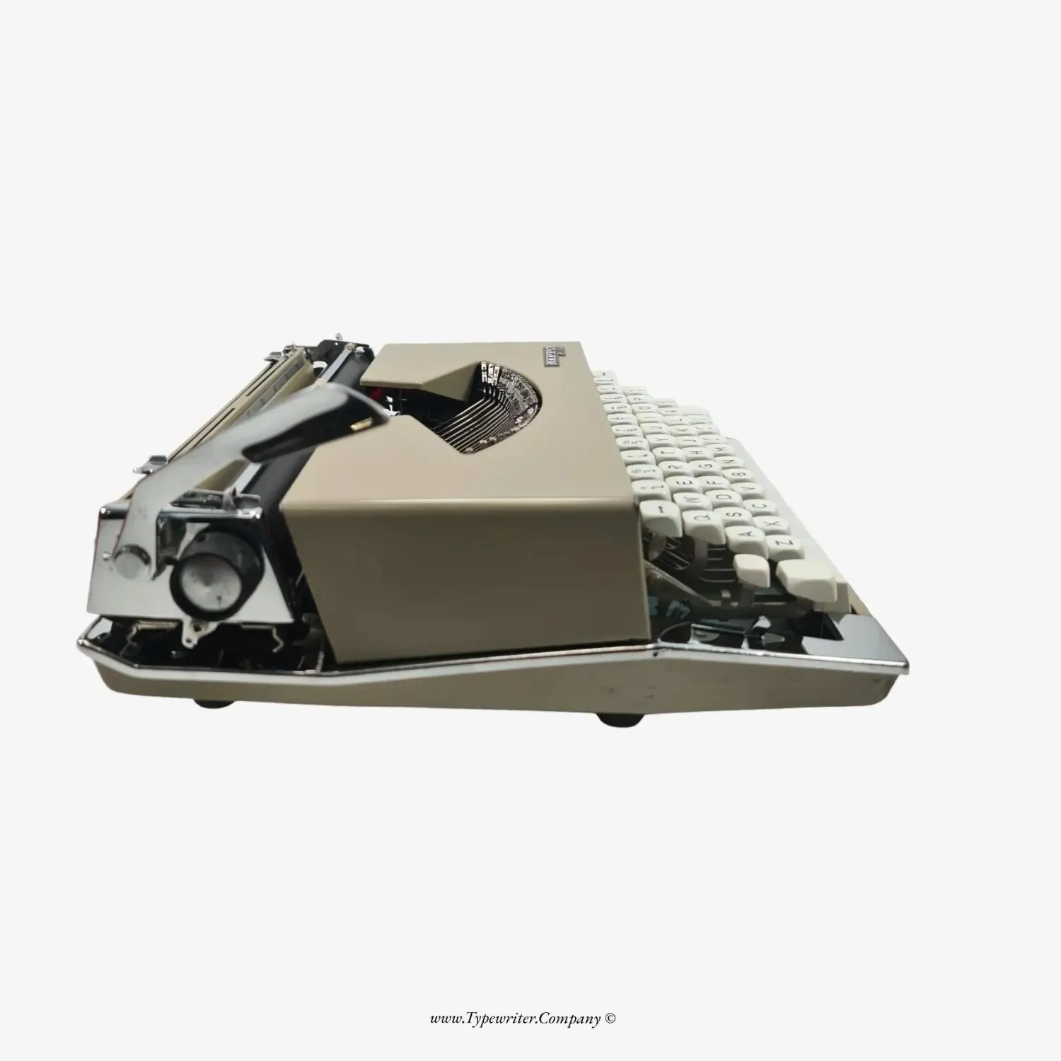 Nippo P-200 Manual Vintage Typewriter, Serviced, Qwerty Keyboard