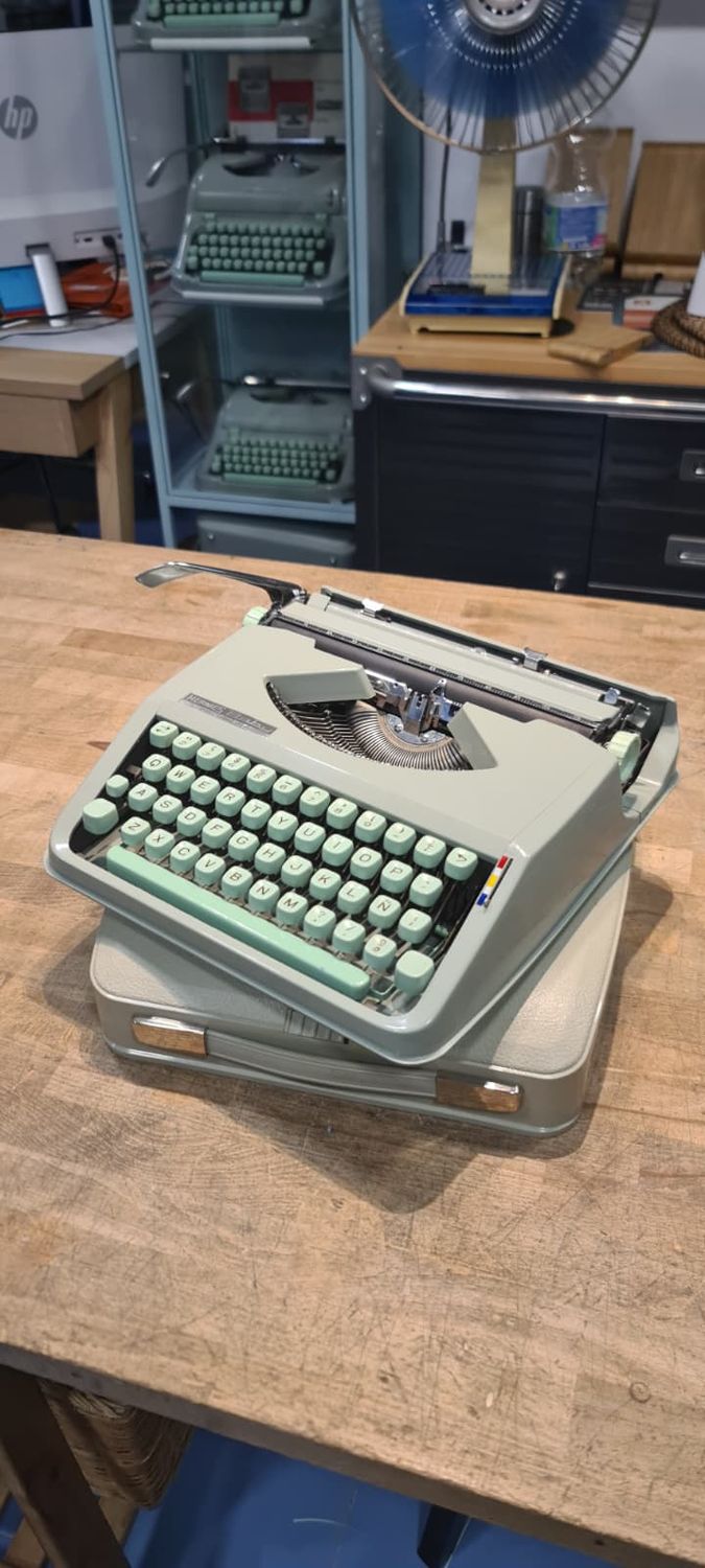 RESERVED! Hermes BabyHermes Baby, Vintage Manual Typewriter
