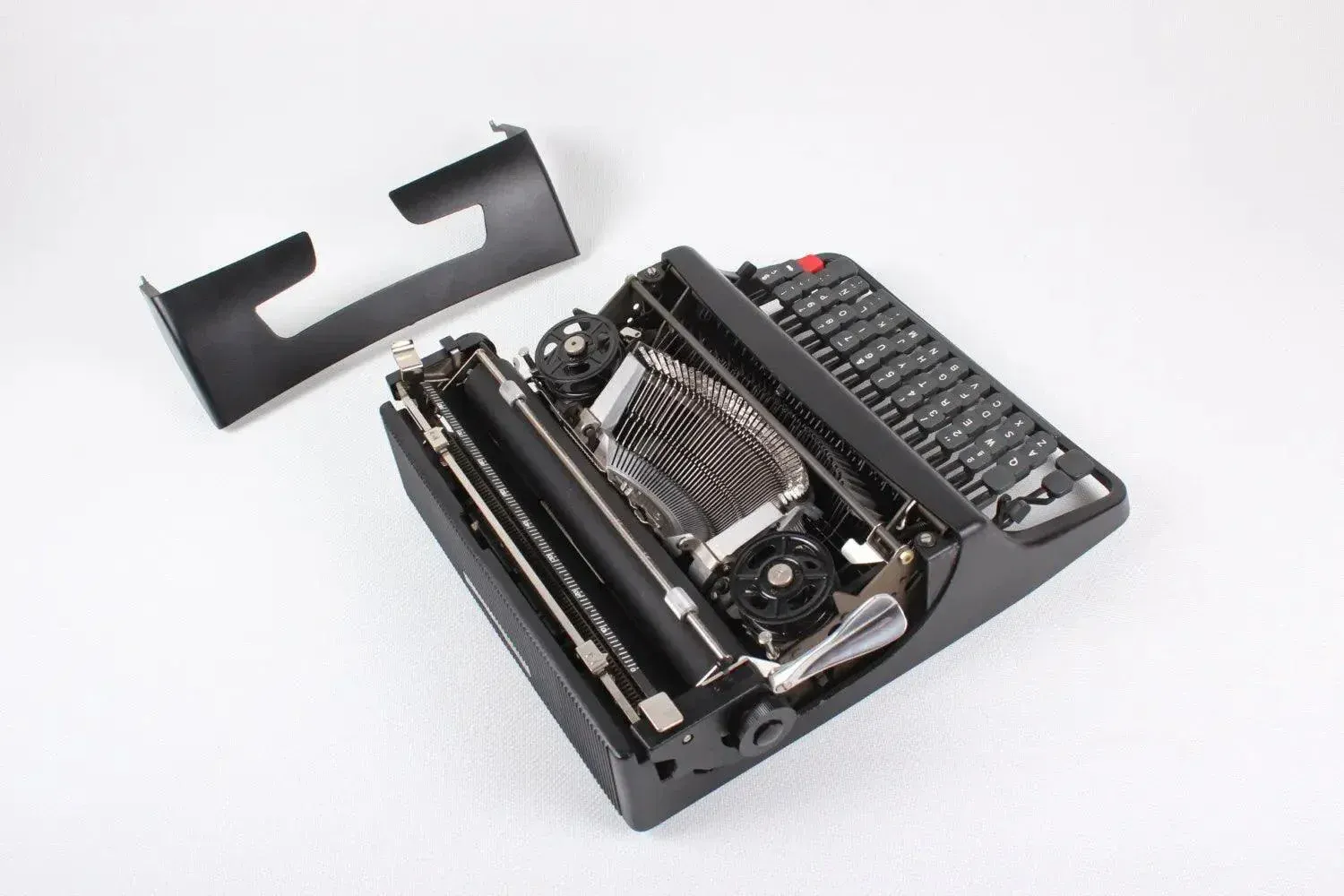 Olivetti Lettera 32 Black Manual Vintage Typewriter, Restored