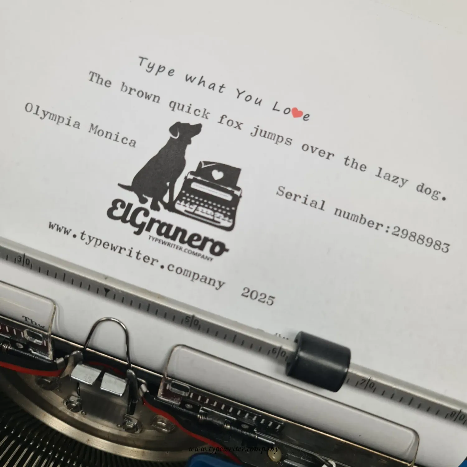 Olympia Monica (SM8) Restored 1960s Portable Typewriter (QWERTZ)