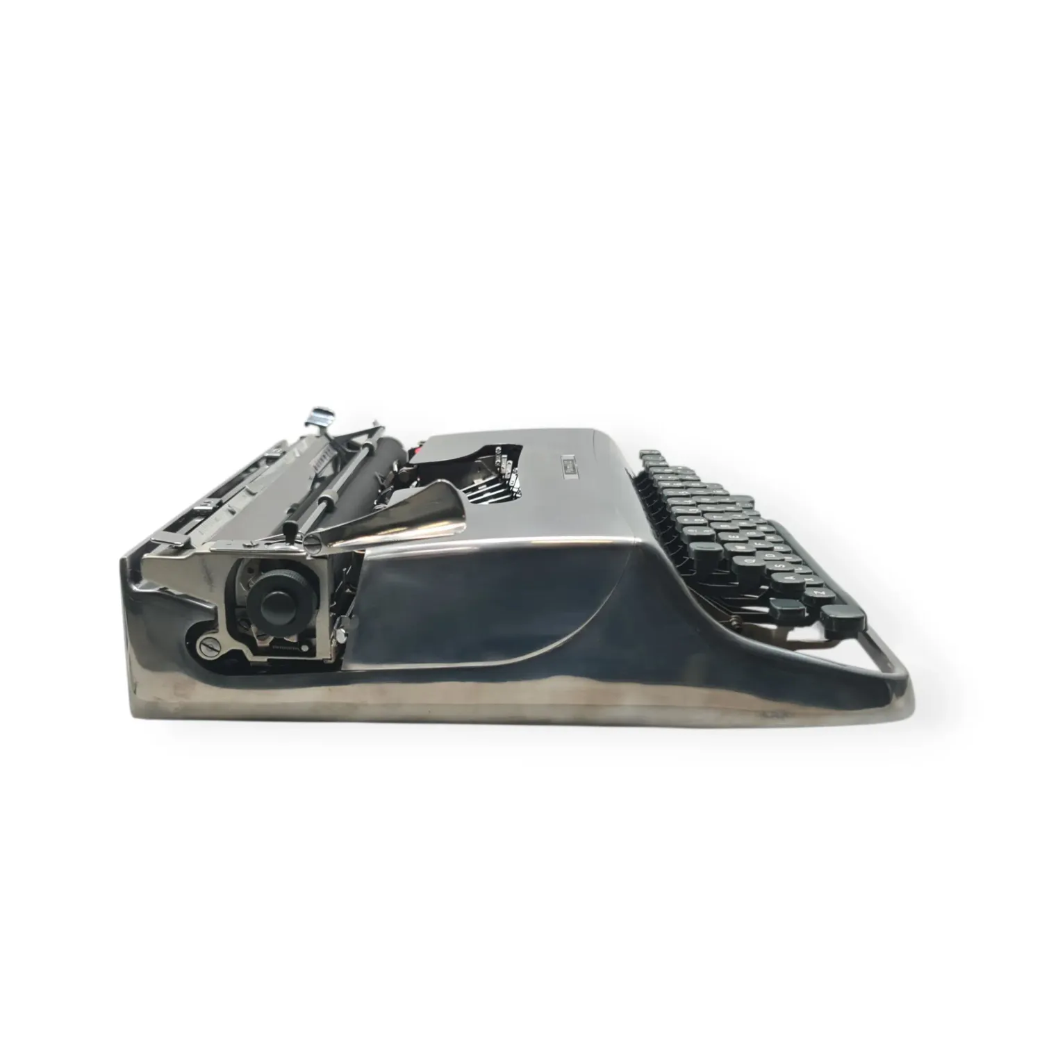 Olivetti Pluma 22 - Limited Polished Silver Edition Typewriter QWERTY