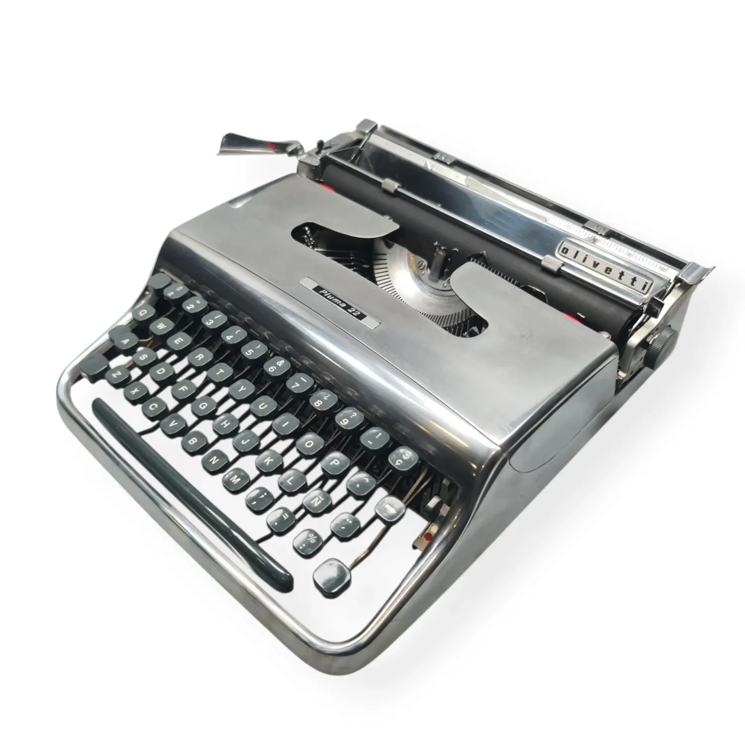 Olivetti Pluma 22 - Limited Polished Silver Edition Typewriter QWERTY