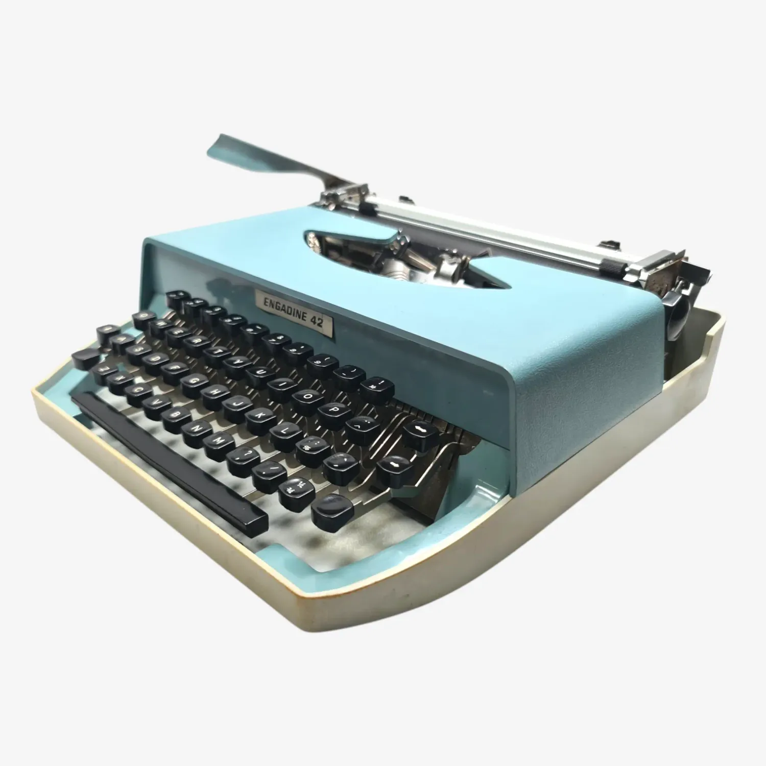Engadine 42- Restored 1970s Portable Typewriter (QWERTY, Pica Typeface, Made in Italy)