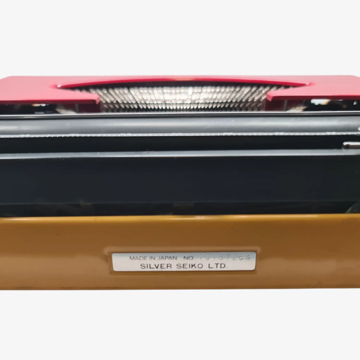 Silver-Reed Seventy- Restored 1970s Portable Typewriter (QWERTY, Elite Typeface)