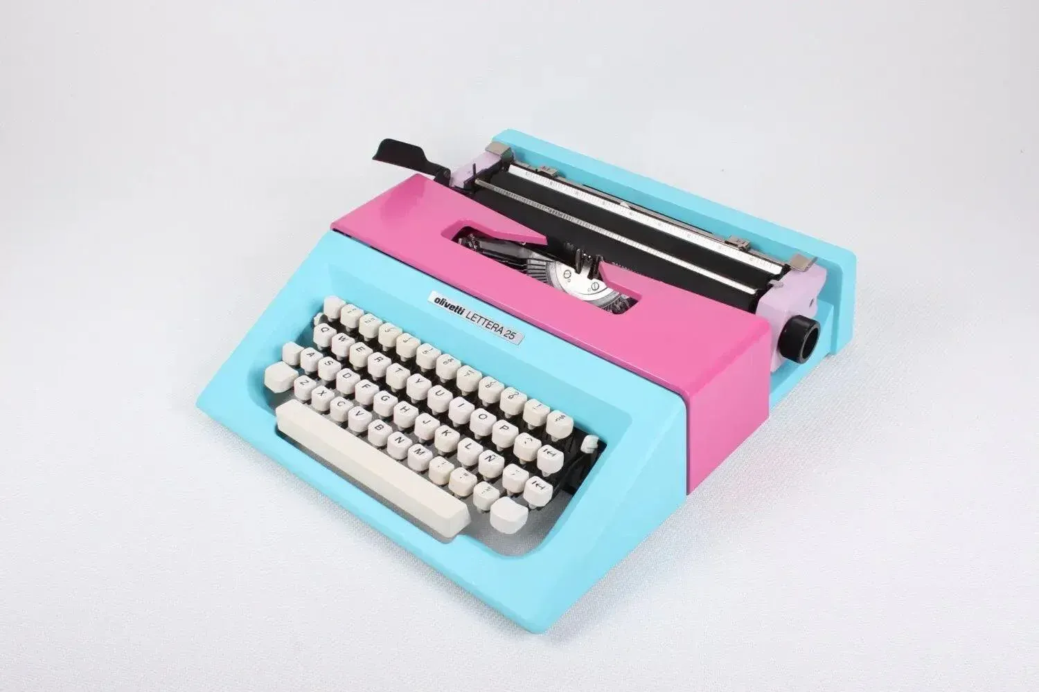RESERVED Olivetti Lettera 25 Blue, Lilac, Pink, Vintage Typewriter, Refurbished