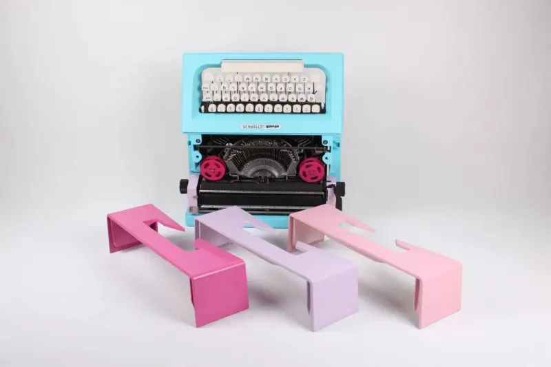 Olivetti Lettera 25 Azul, Lila, Rosa, Máquina de Escribir, Renovada