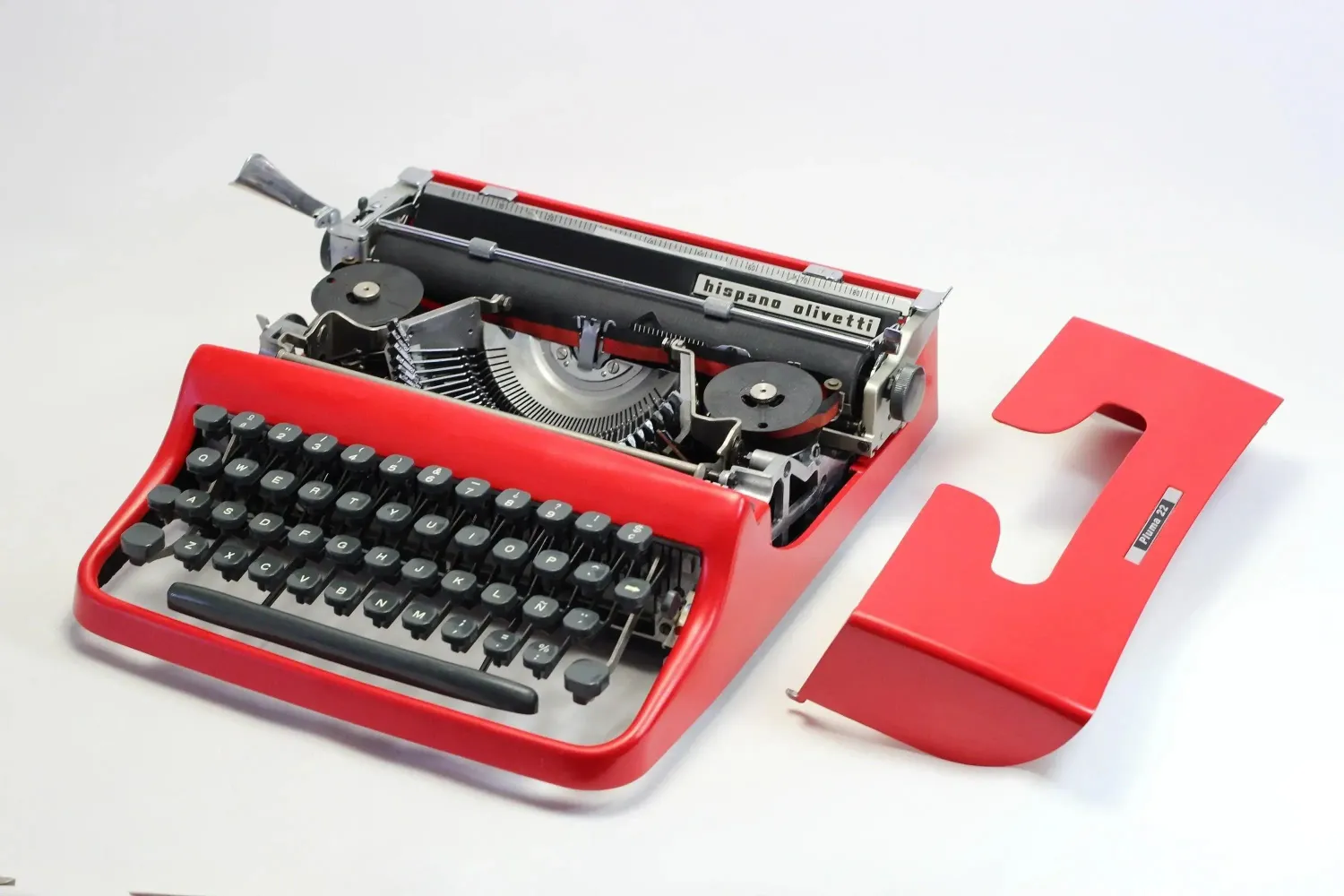 Olivetti Pluma 22 Red, Vintage Manual Typewriter, Restored