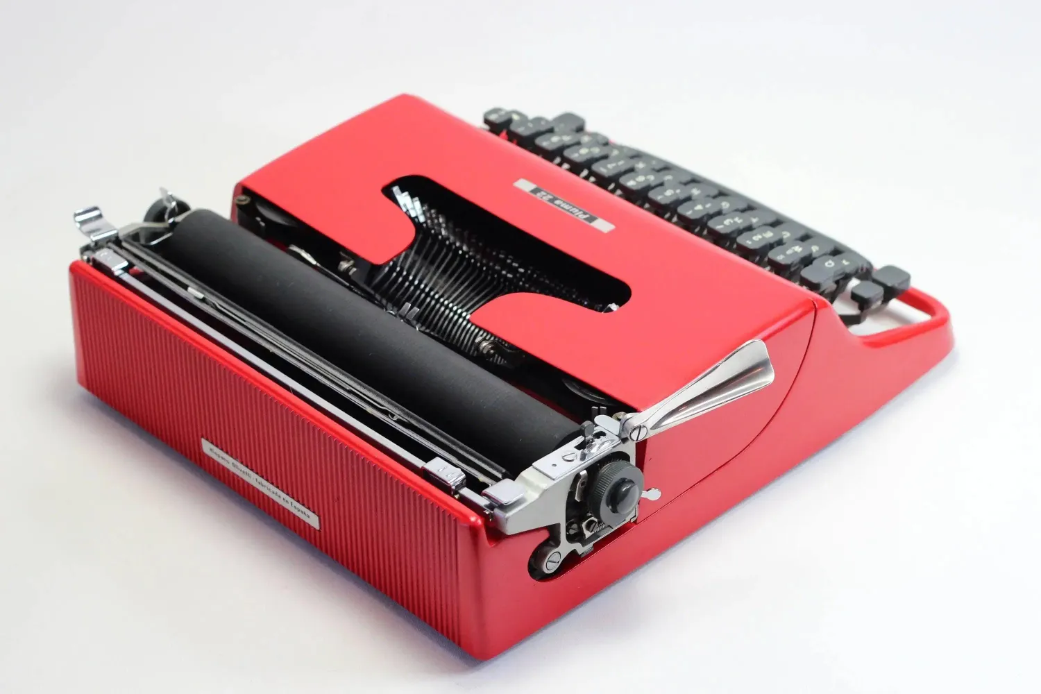 Olivetti Pluma 22 Red, Vintage Manual Typewriter, Restored