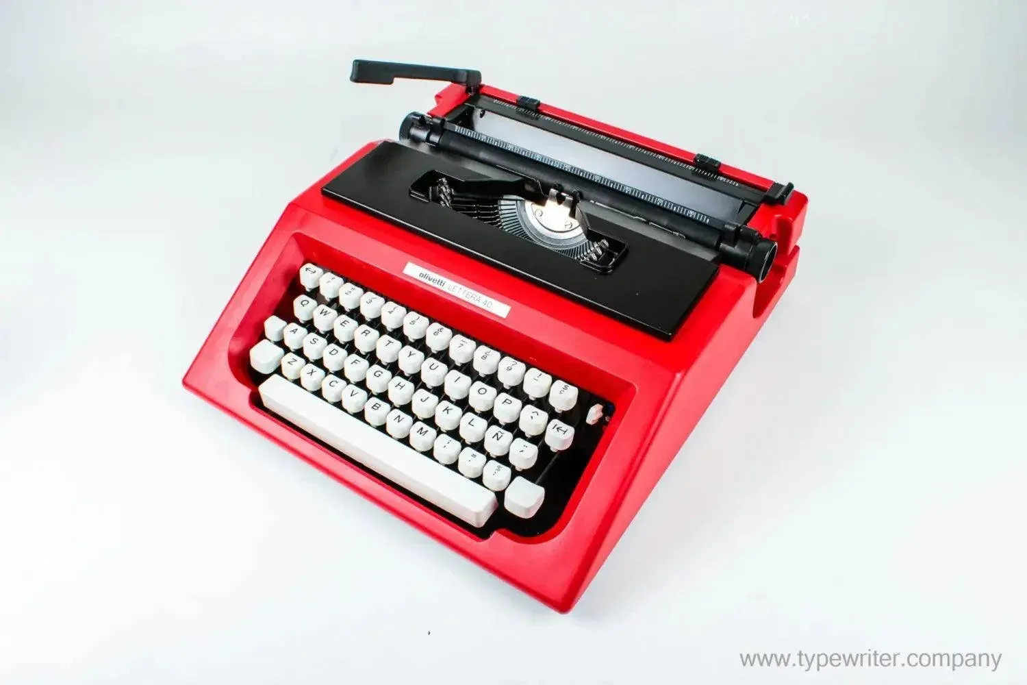 Olivetti Lettera 40/42 Red &amp; Black, Vintage Manual Typewriter, Refurbished