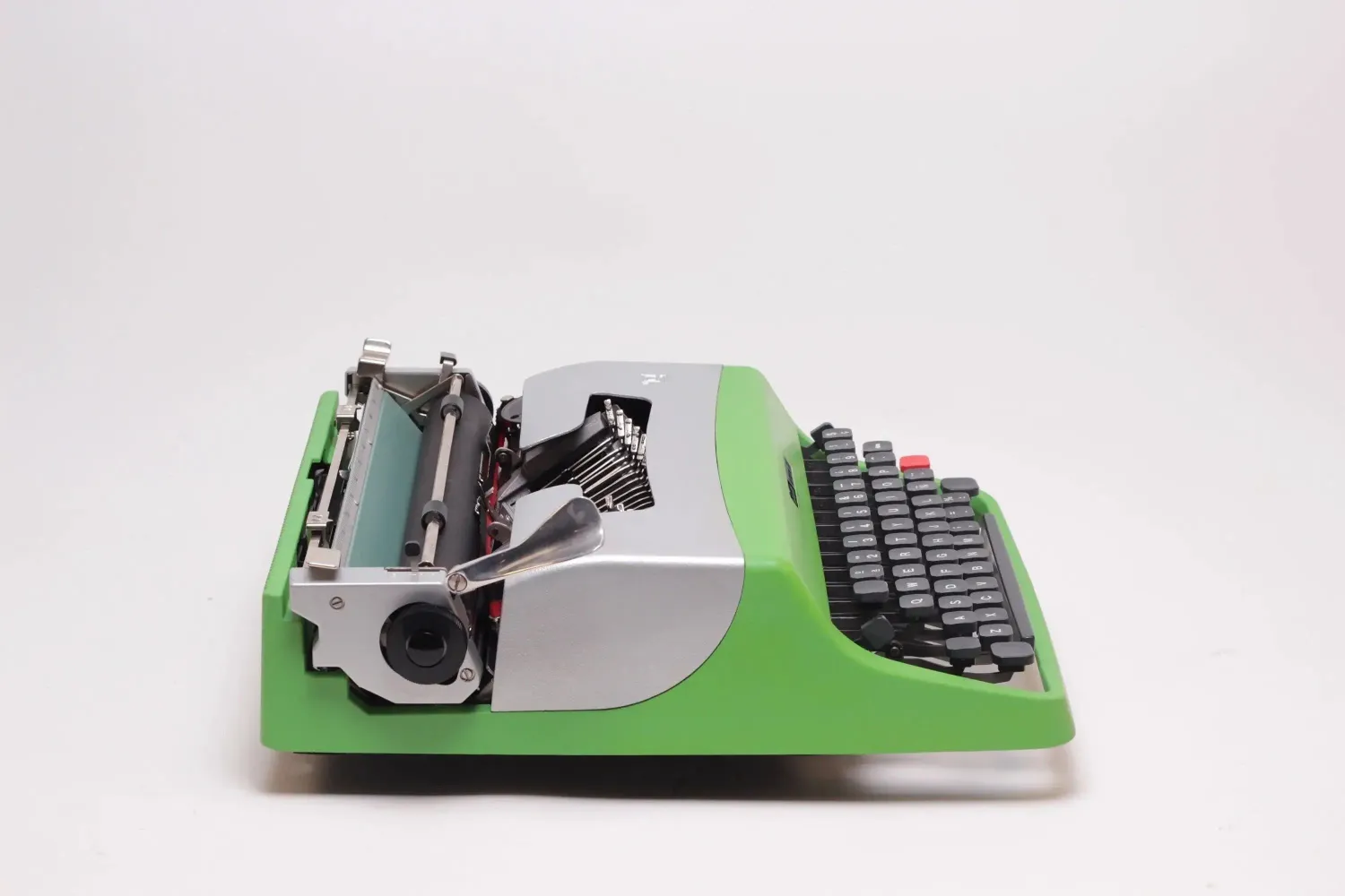 Olivetti Lettera 32 Green &amp; Gray, Vintage Manual Typewriter, Refurbished