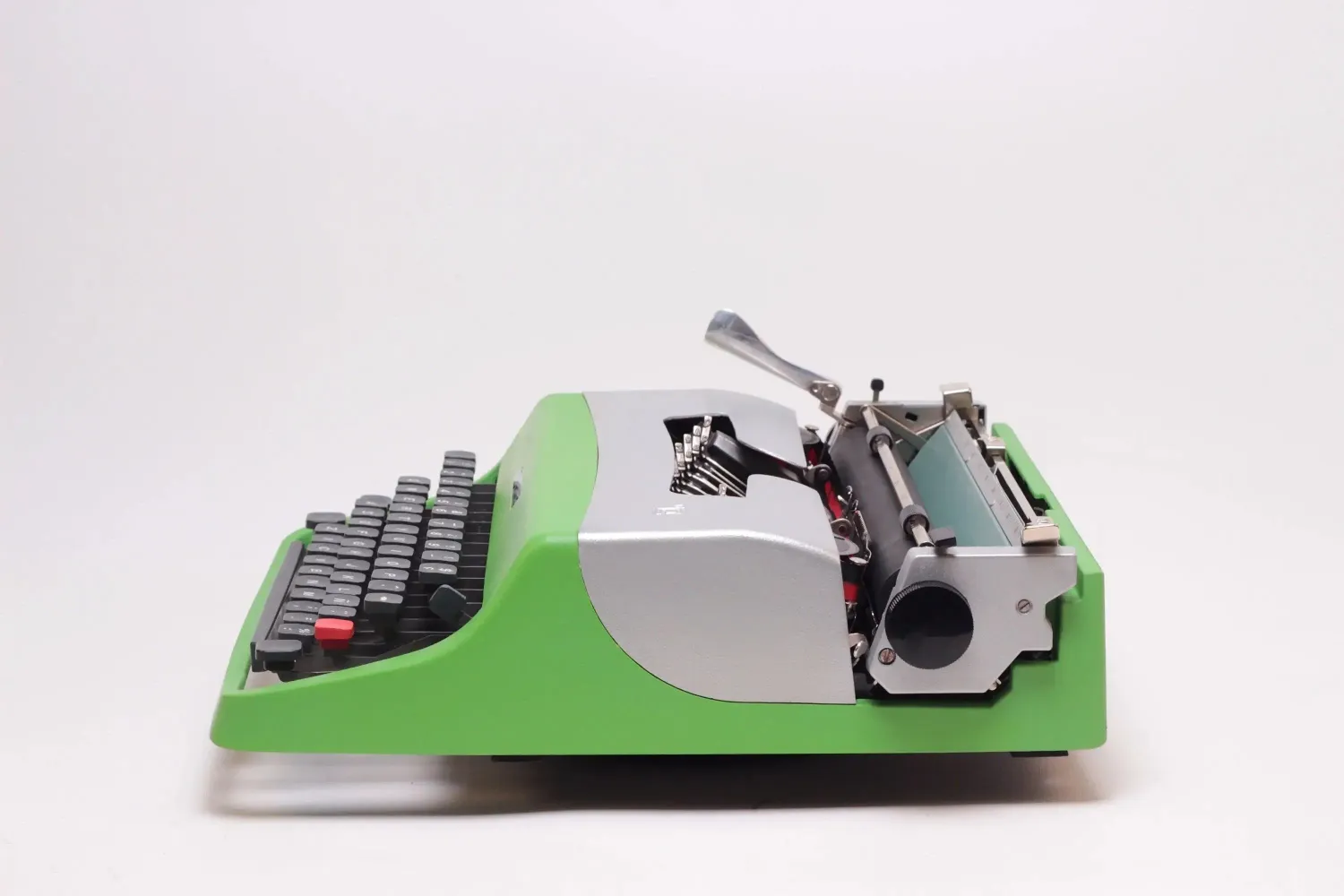 Olivetti Lettera 32 Green &amp; Gray, Vintage Manual Typewriter, Refurbished