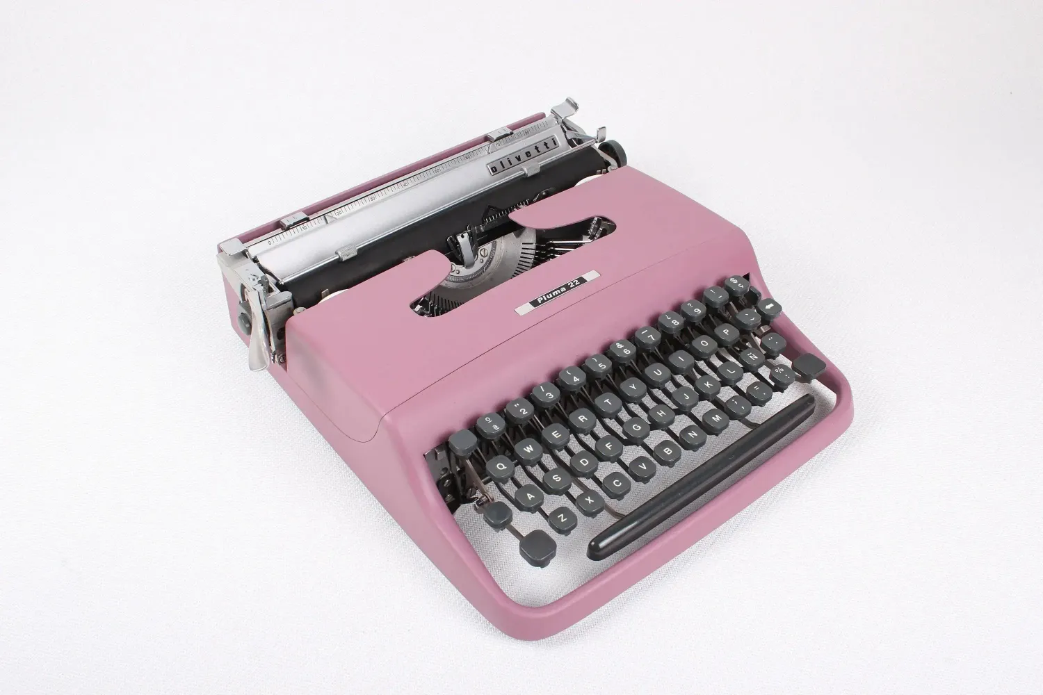 Olivetti Pluma 22 Light Violet, Vintage Manual Typewriter, Restored