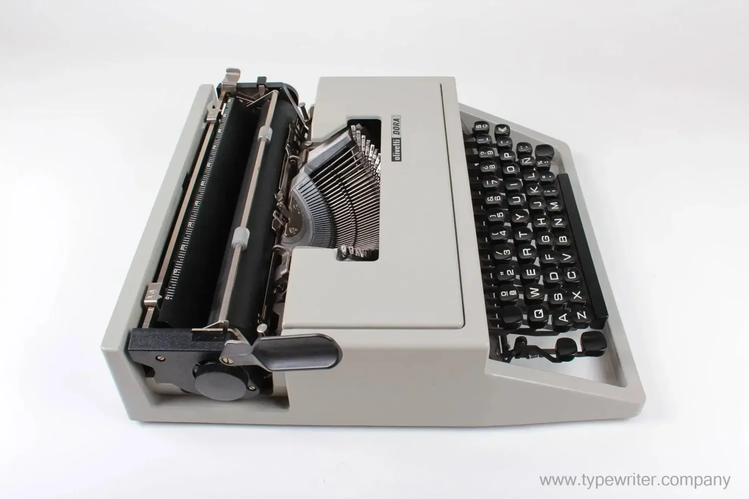 Olivetti Dora Gray, Vintage Manual Typewriter, Refurbished