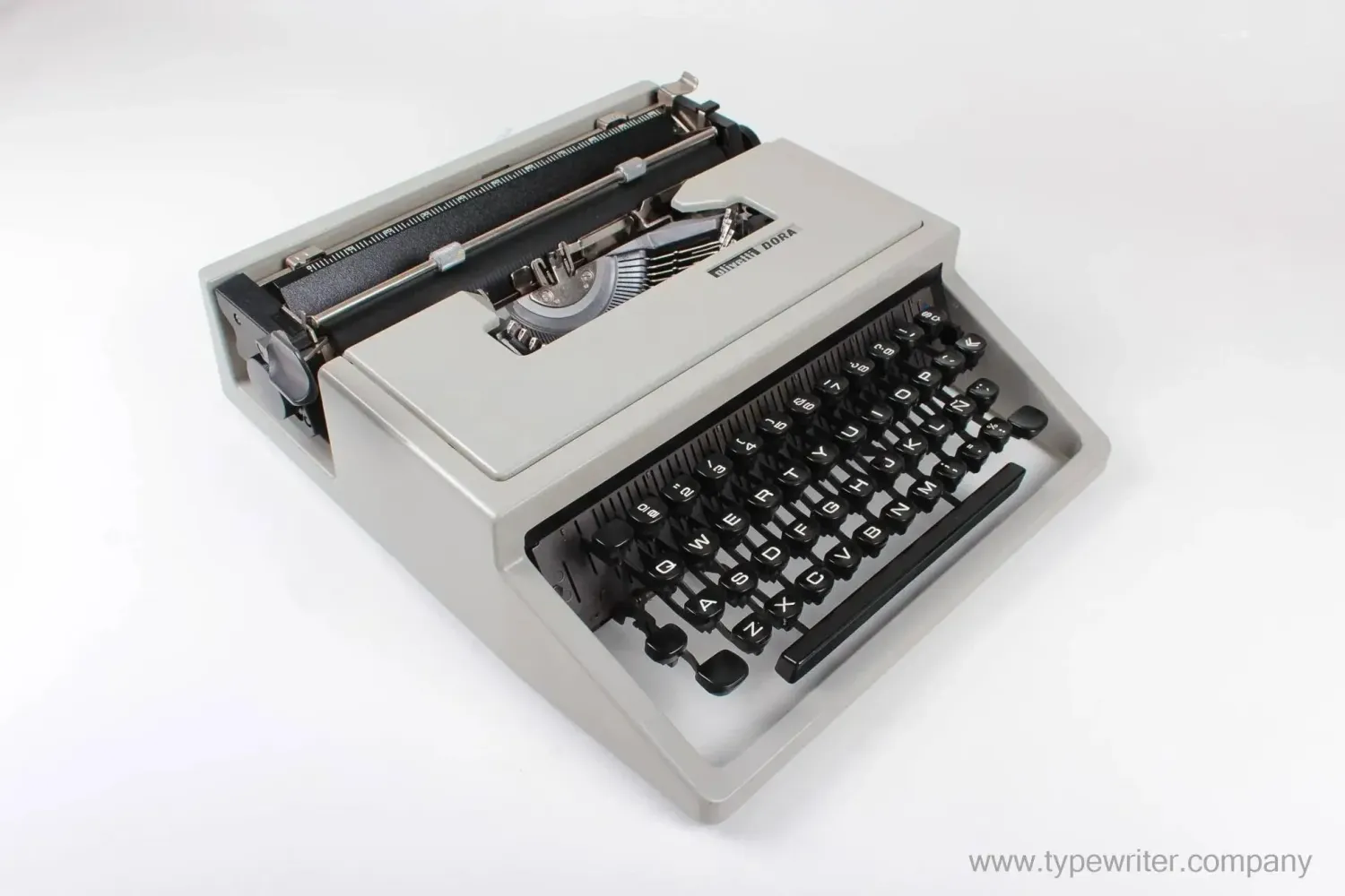 Olivetti Dora Gray, Vintage Manual Typewriter, Refurbished