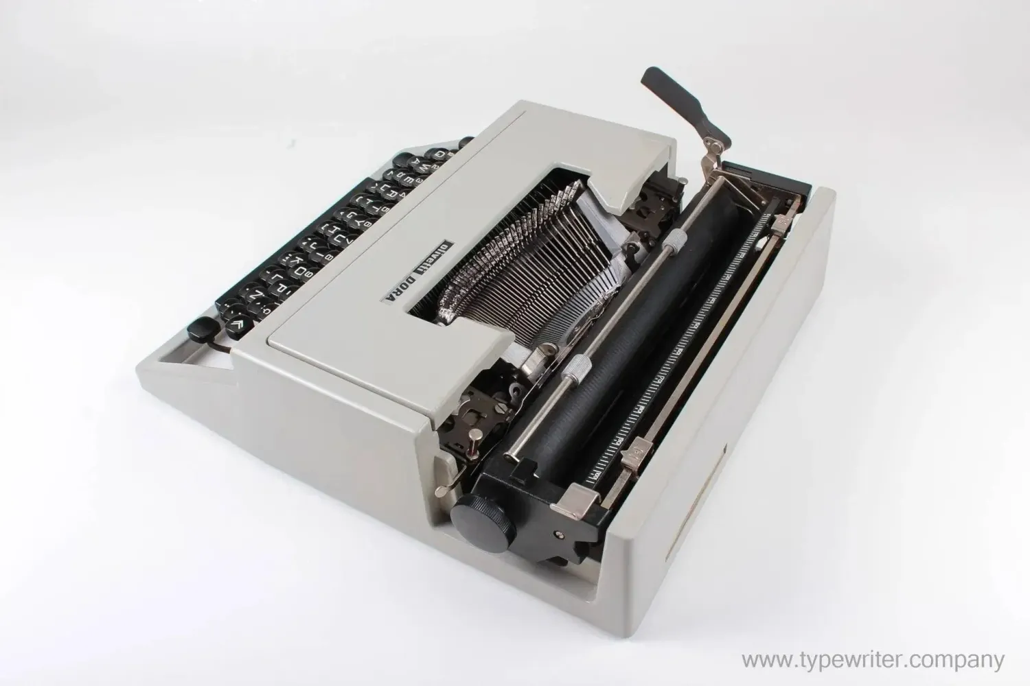 Olivetti Dora Gray, Vintage Manual Typewriter, Refurbished