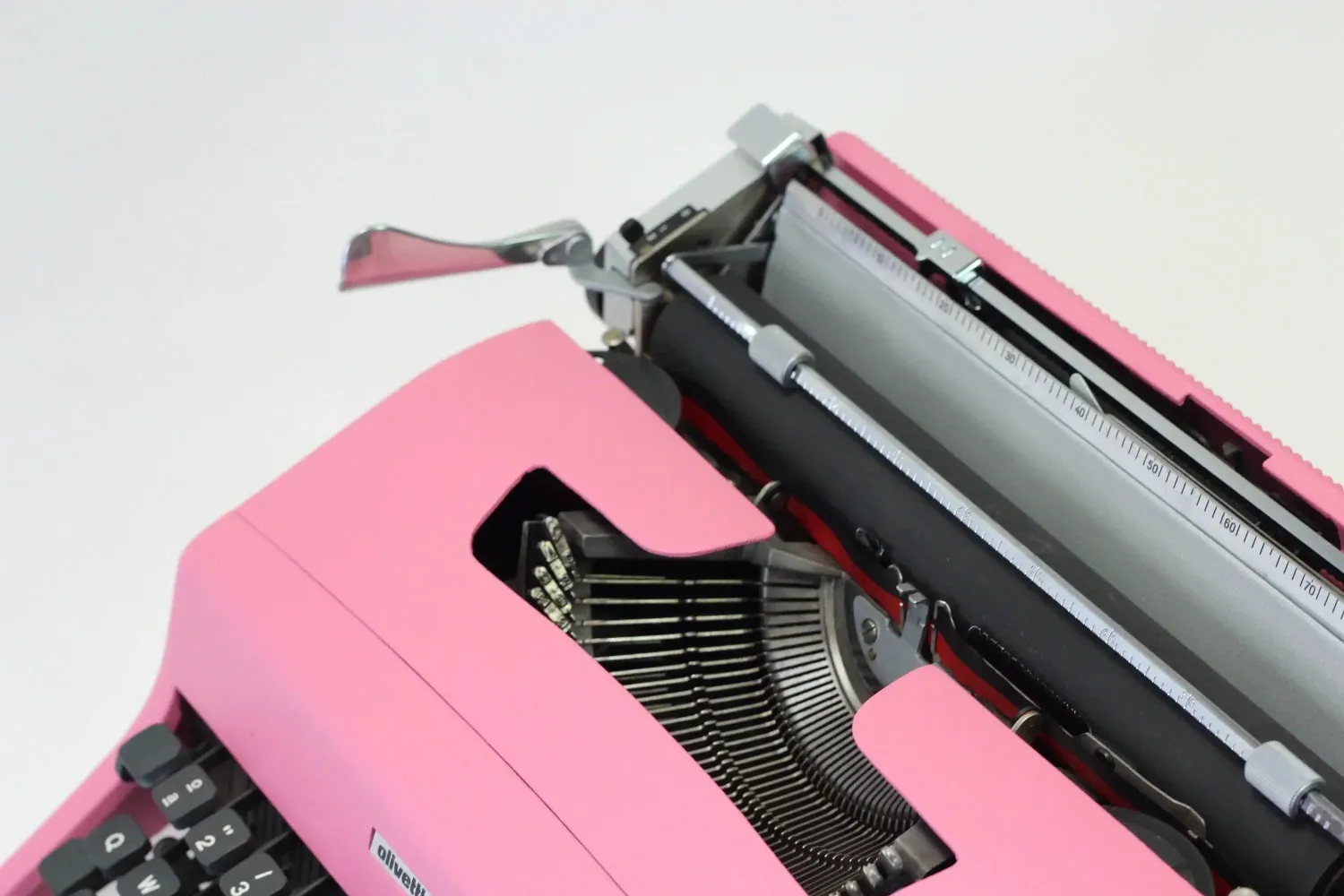 Olivetti Lettera 32 Pink, Vintage Manual Typewriter, Refurbished
