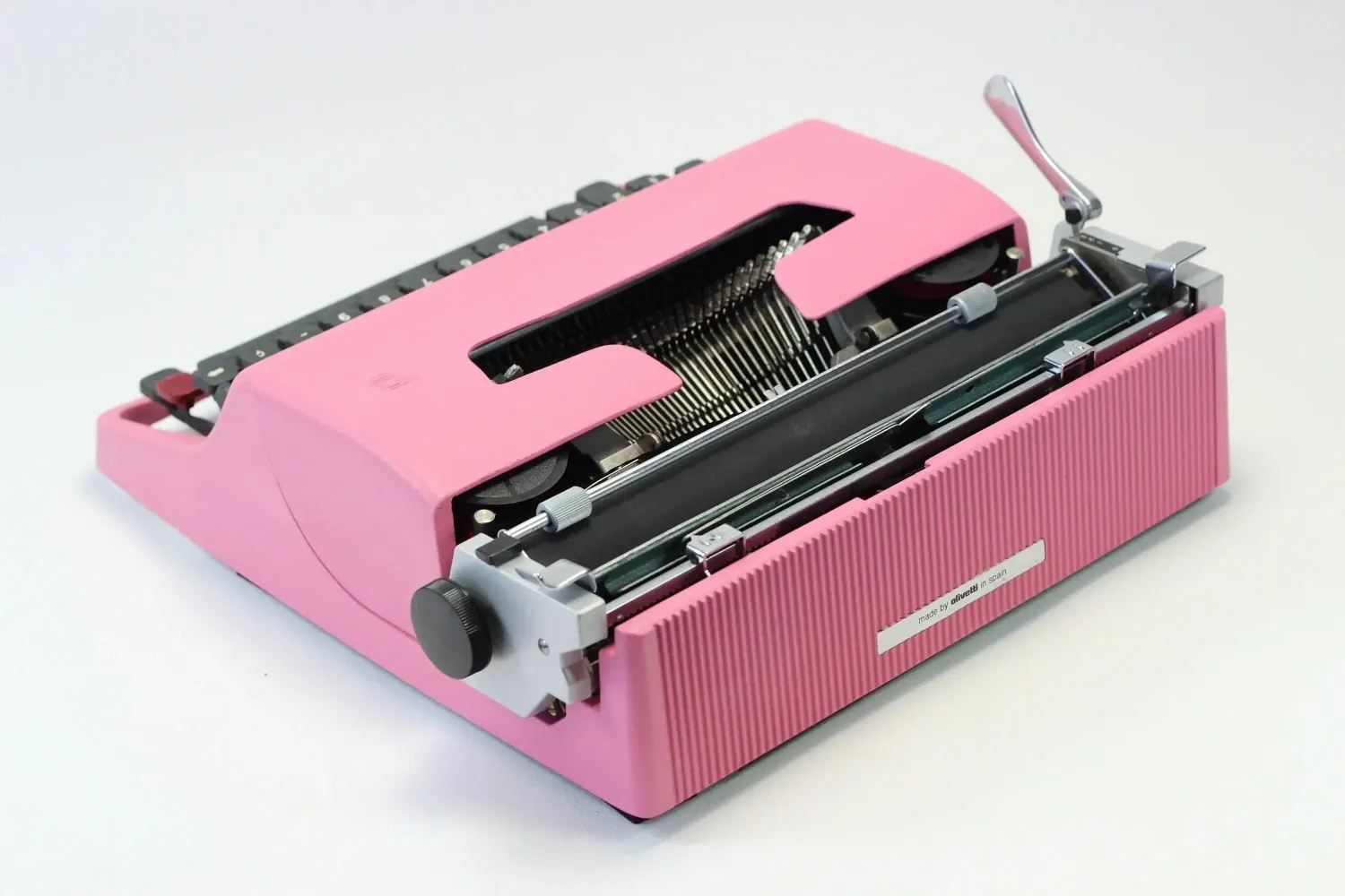 Olivetti Lettera 32 Pink, Vintage Manual Typewriter, Refurbished
