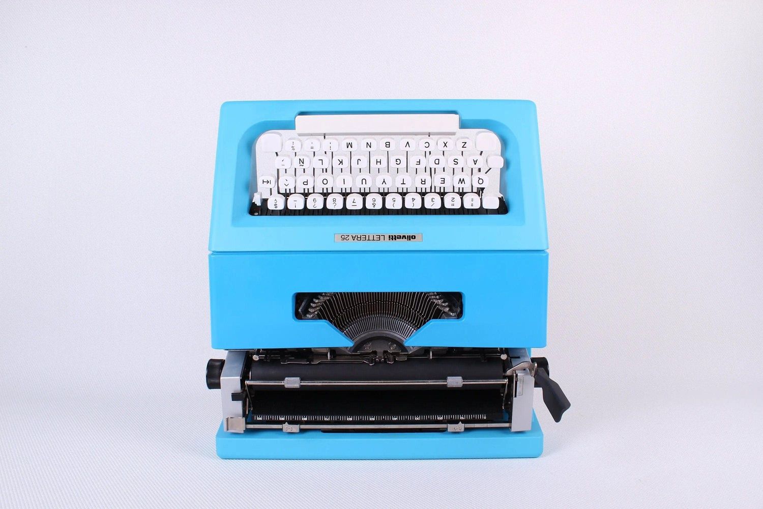 Olivetti Lettera 25 Blue, Vintage Manual Typewriter, Refurbished