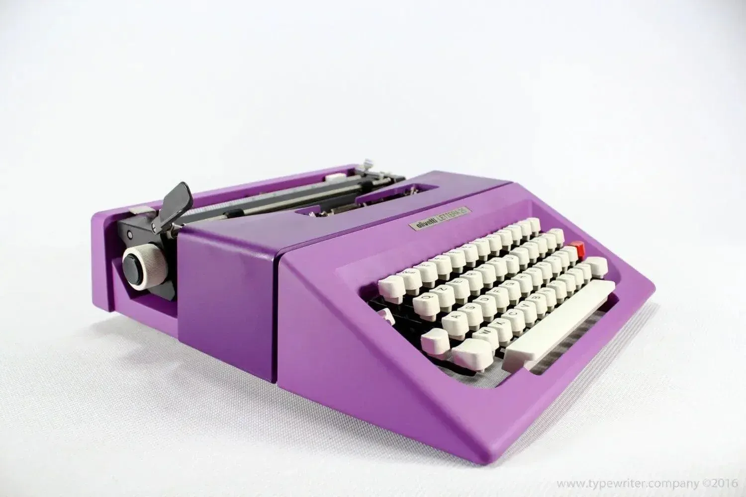 Olivetti Lettera 25 Violet, Vintage Manual Typewriter, Refurbished